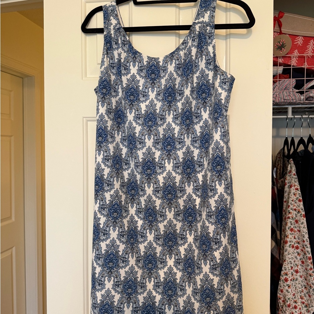 Elegant Blue and White Patterned Dress